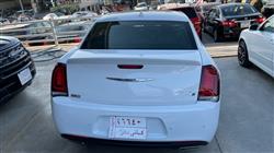 كرايسلر 300